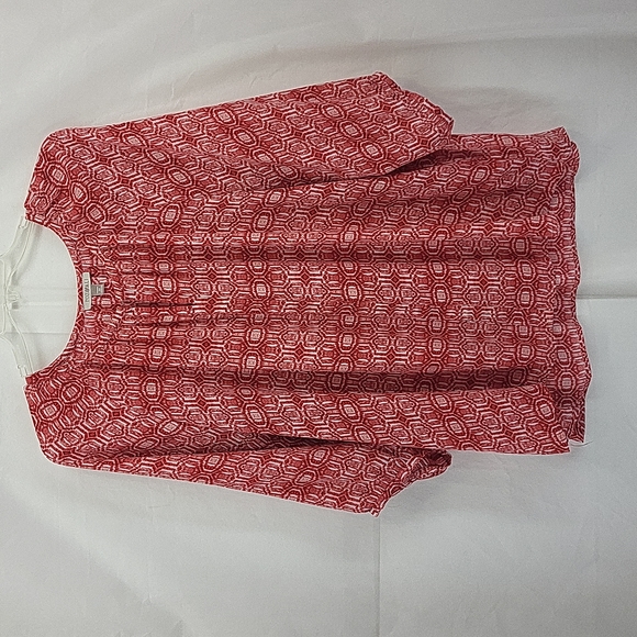 ROZ & ALI WOMAN Semi-Sheer Red & White Geometric 3/4 Sleeve Blouse - Picture 1 of 13